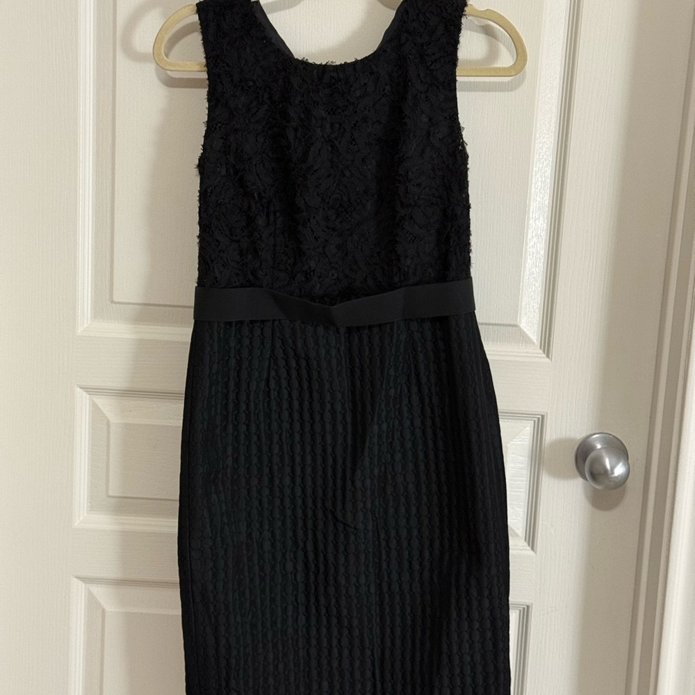 Elegant Black Dolce & Gabbana Sleeveless Dress